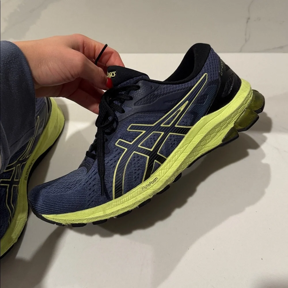 Men ASICS Running sneakers size 9